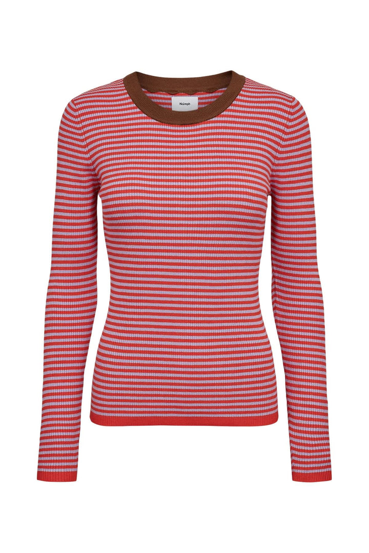 Front view of Numph women&