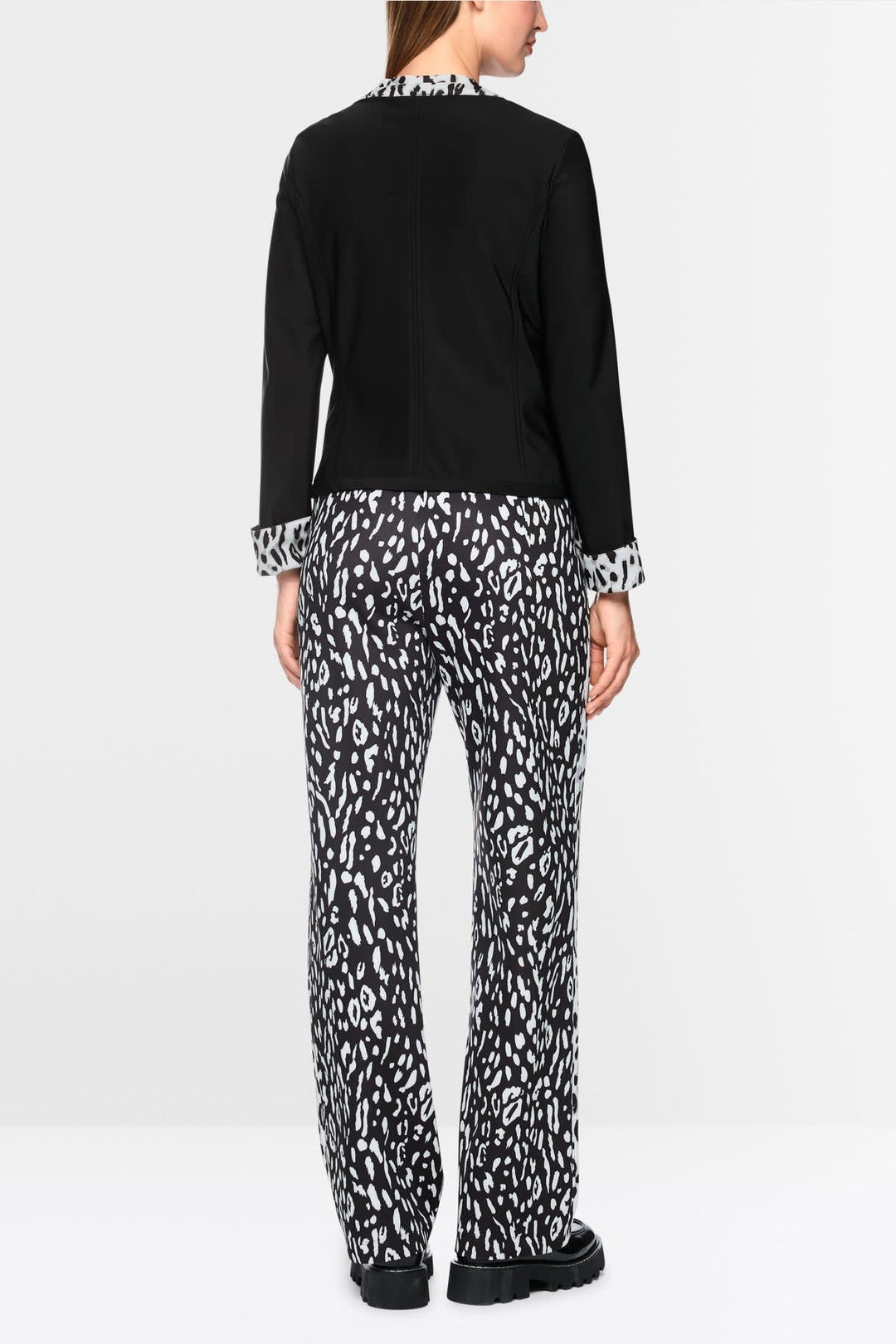 Veste au look matelassé moderne vue de face pour femme Marc Cain