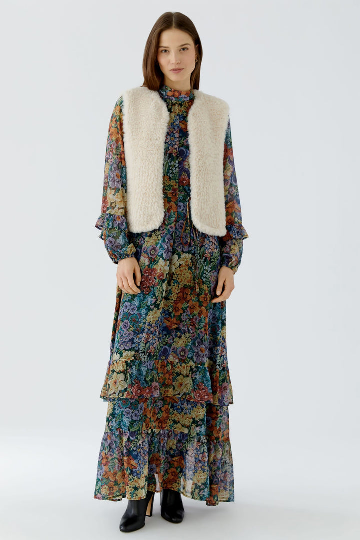Front view of the beige faux fur-effect sleeveless jacket for women Oui - Valérie Simon