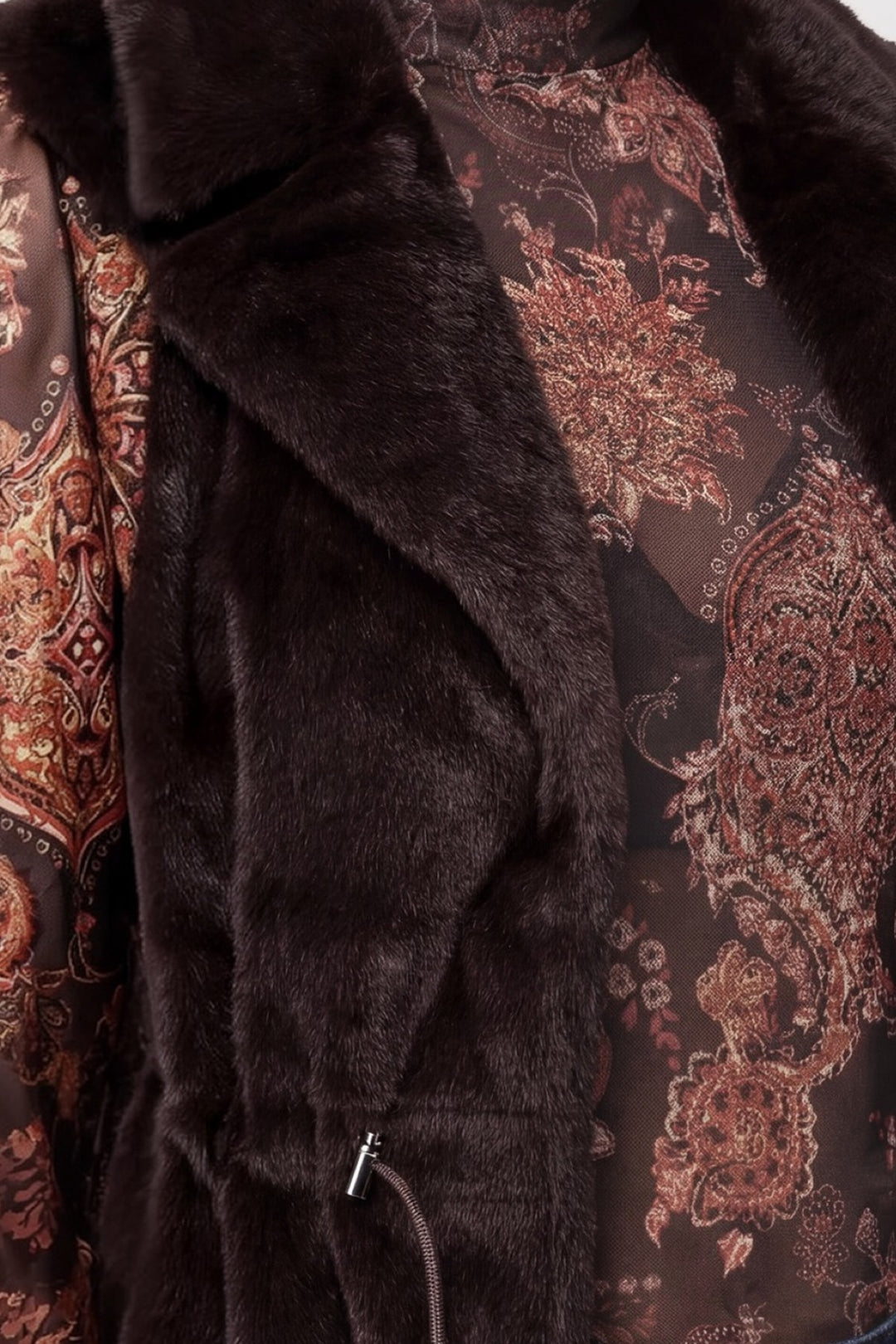 Veste sans manches en fausse fourrure