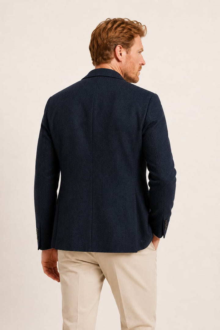 Front view of Circolo men&