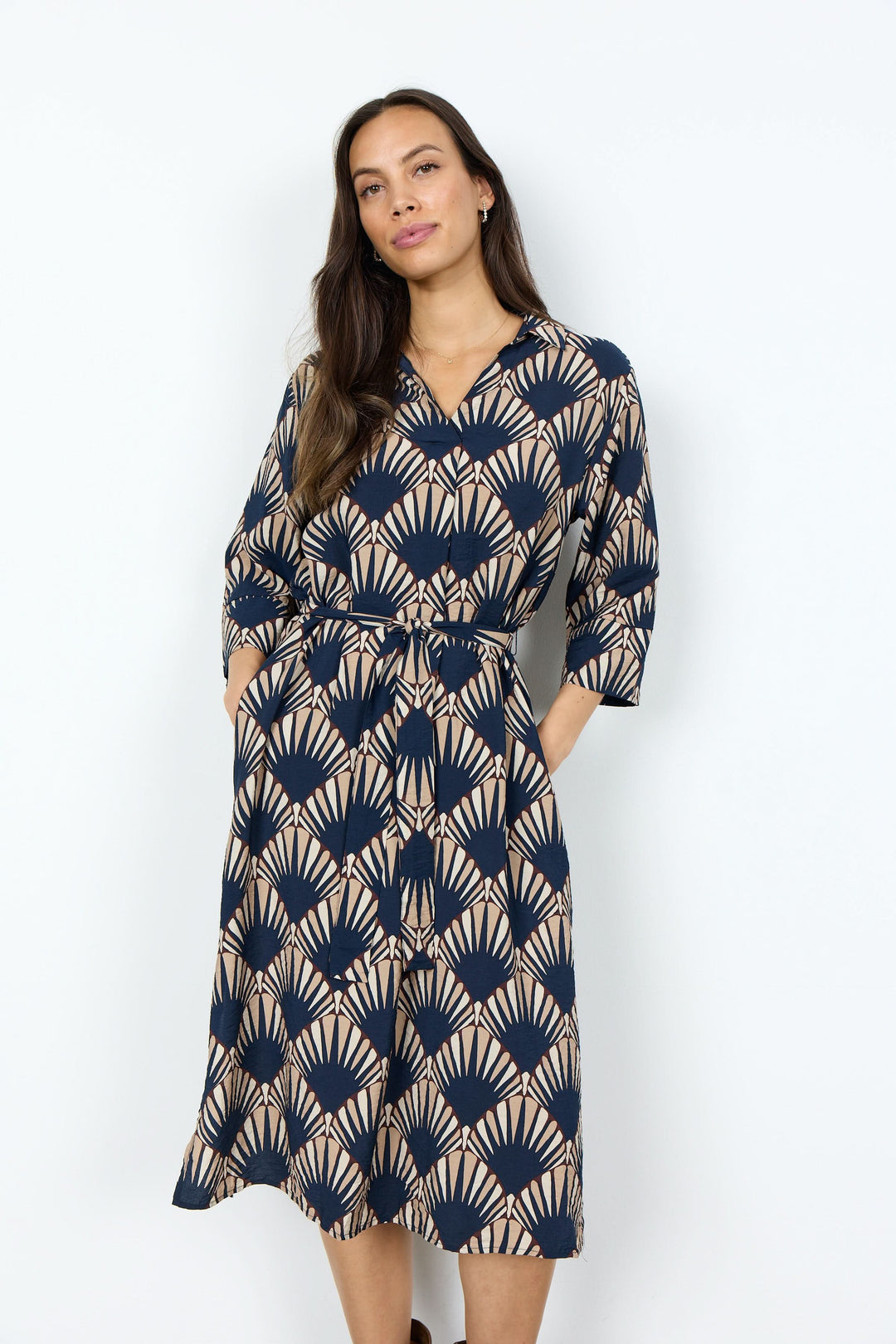 Halin midi dress with graphic print and belt 