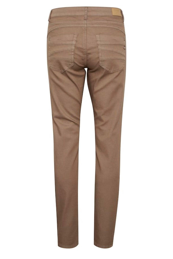 Pantalon style jean étroit beige vue arrière, coupe régulière, confortable et moderne à porter.