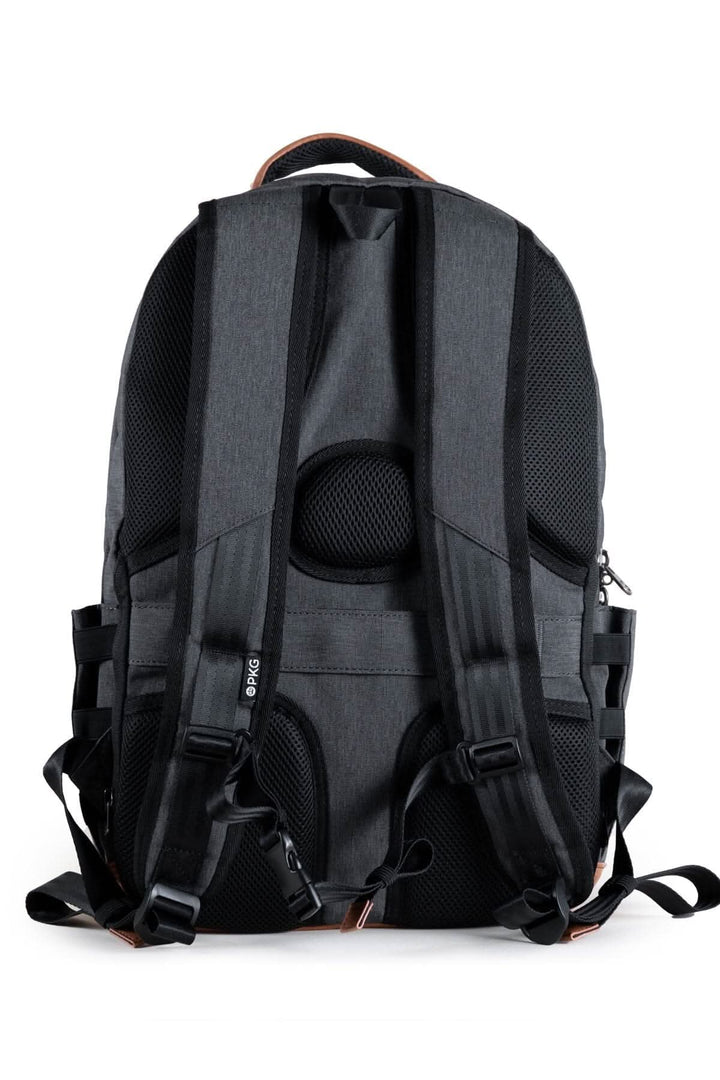 Sac à dos noir avec bretelles rembourrées et bandoulière réglable, parfait pour le transport d&