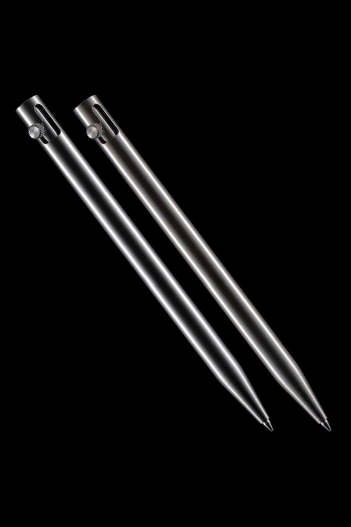 Stylos à deux boulons en métal solide, sans plastique, avec un design unique et impeccable.